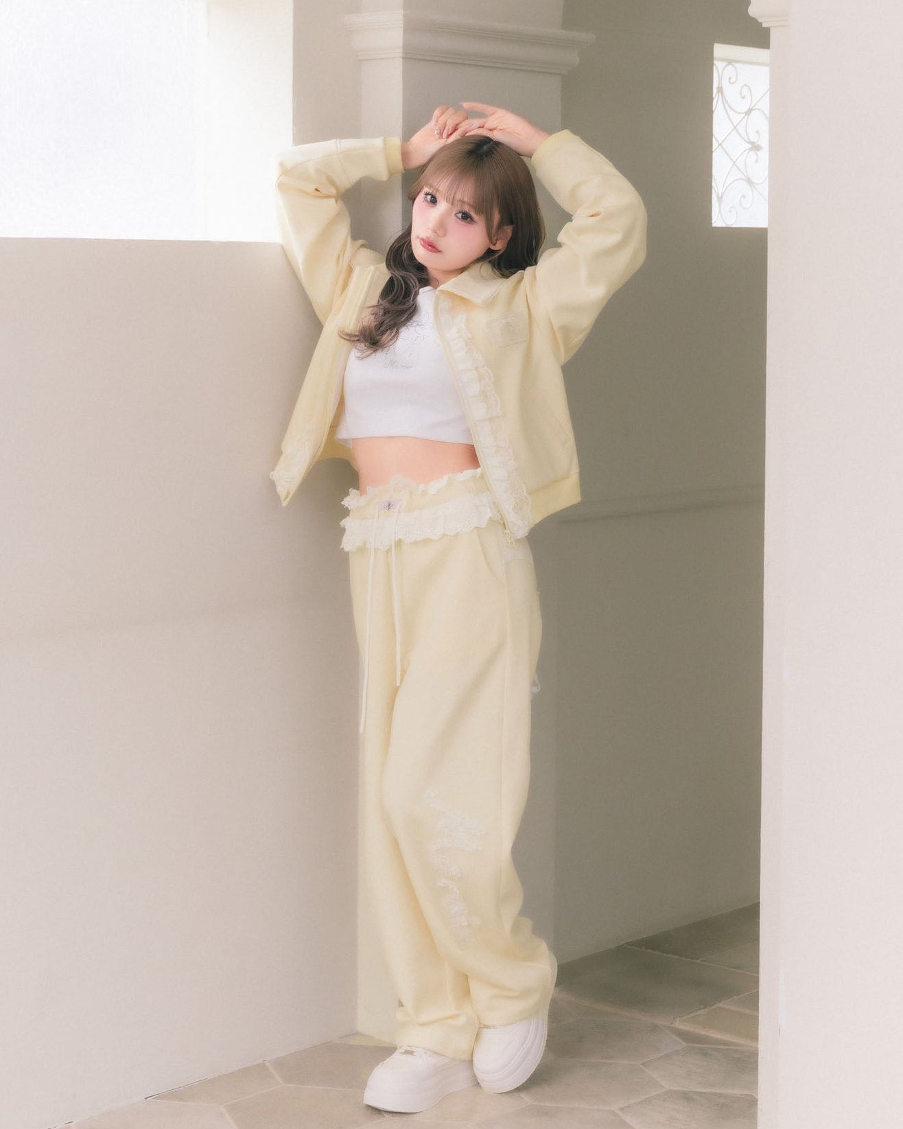 girly french lace zipup