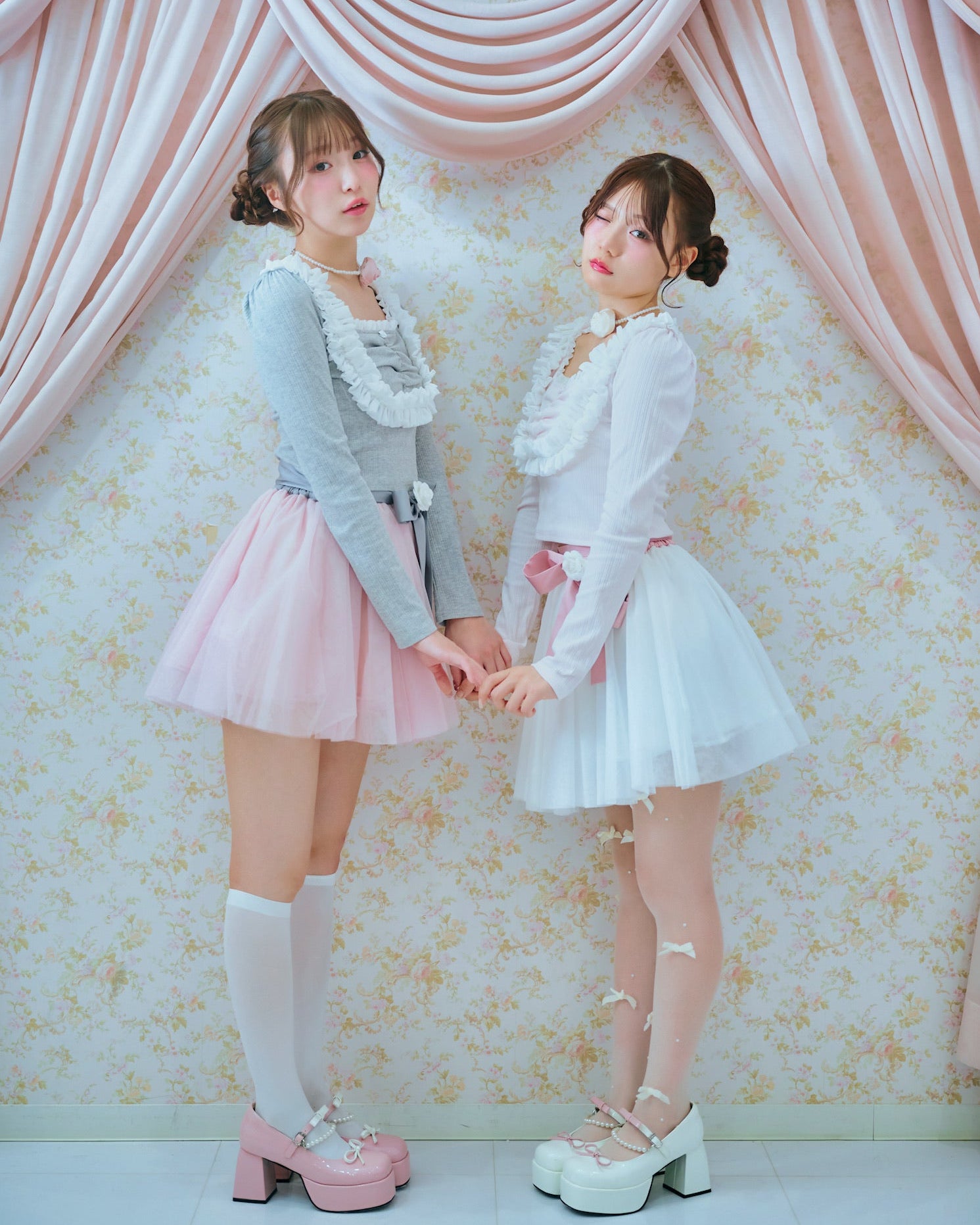 rose motif tulle skirt