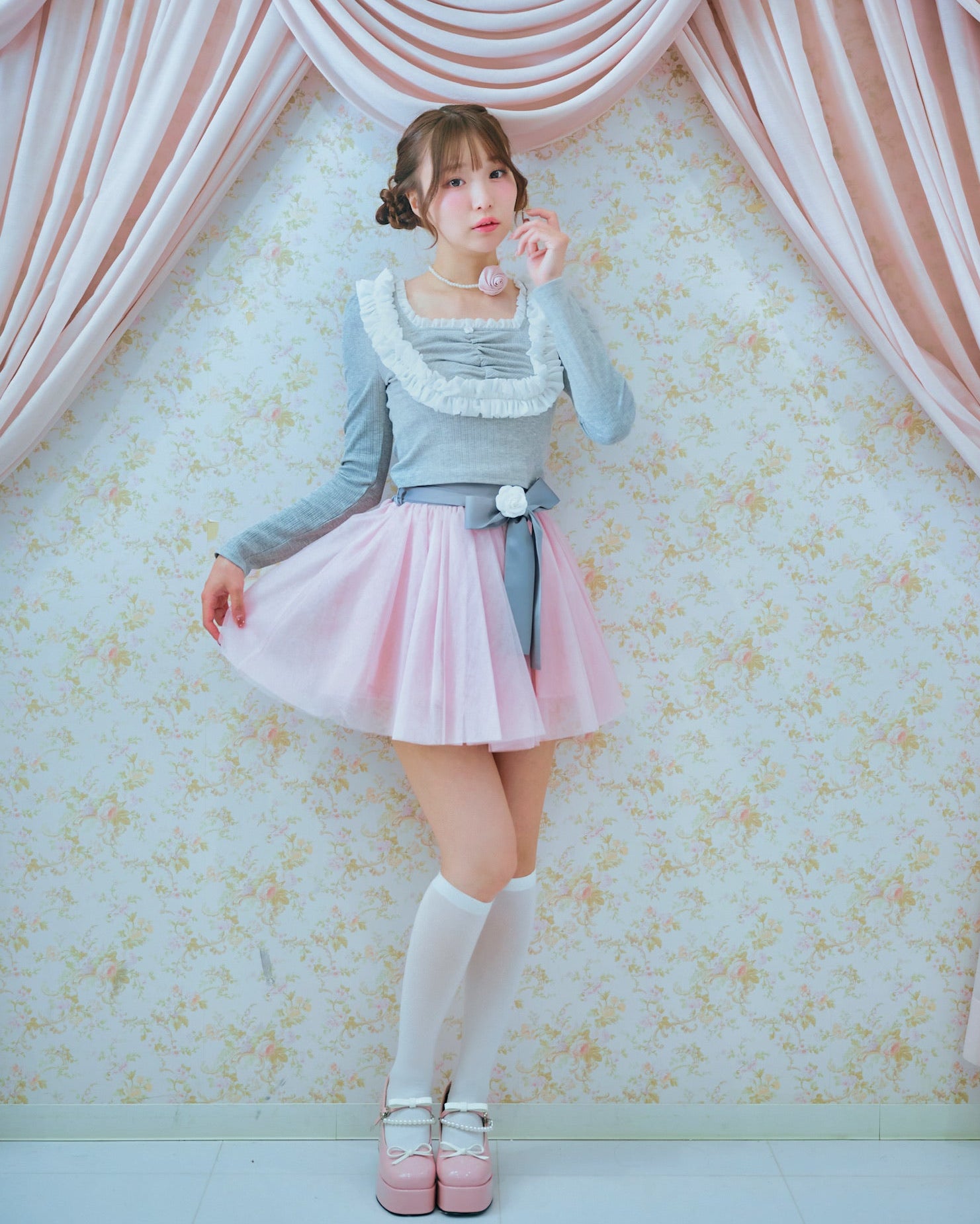 rose motif tulle skirt