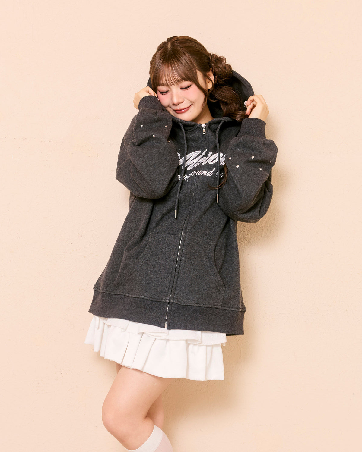lace logo zipup hoodie