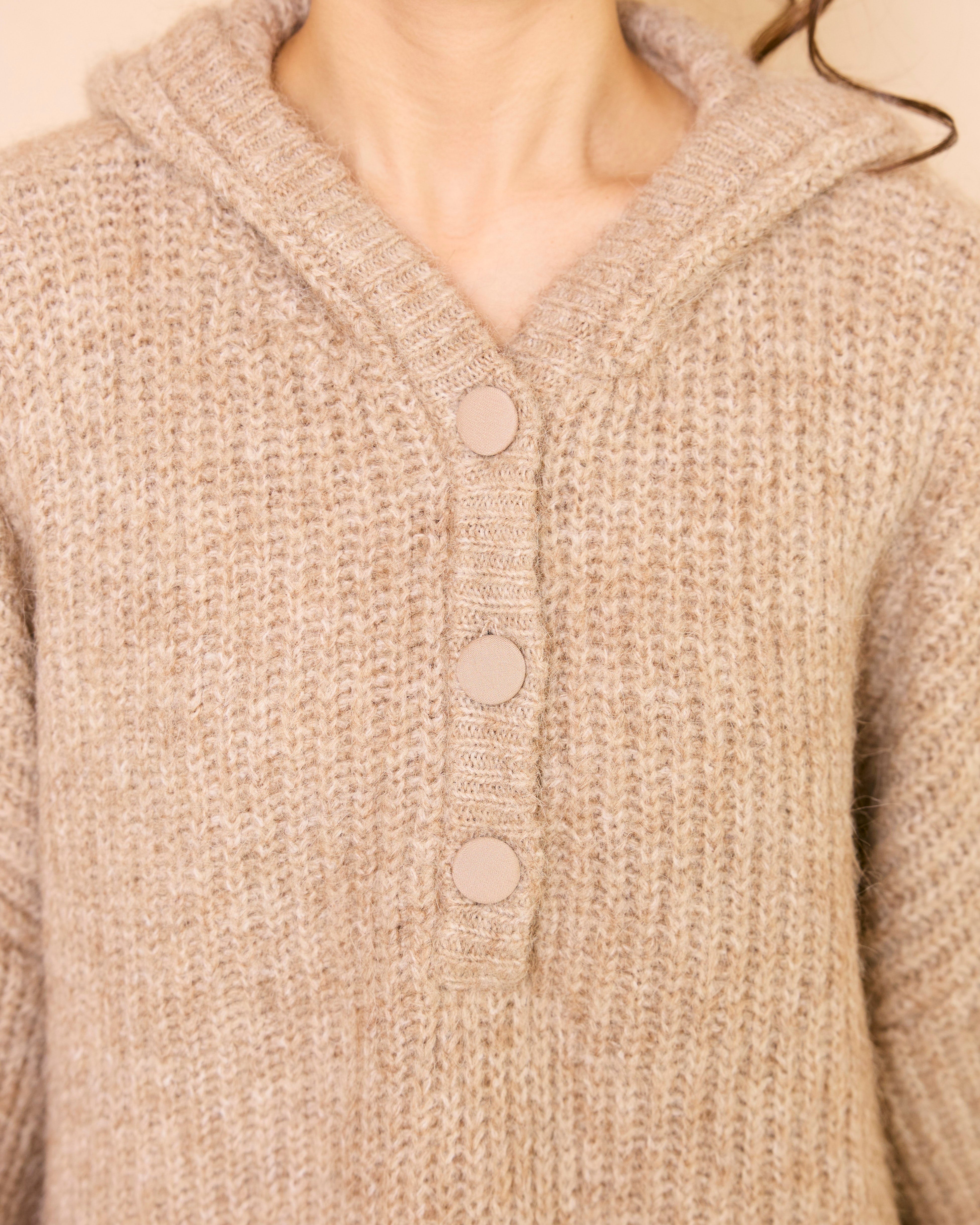 lace tag knit hoodie