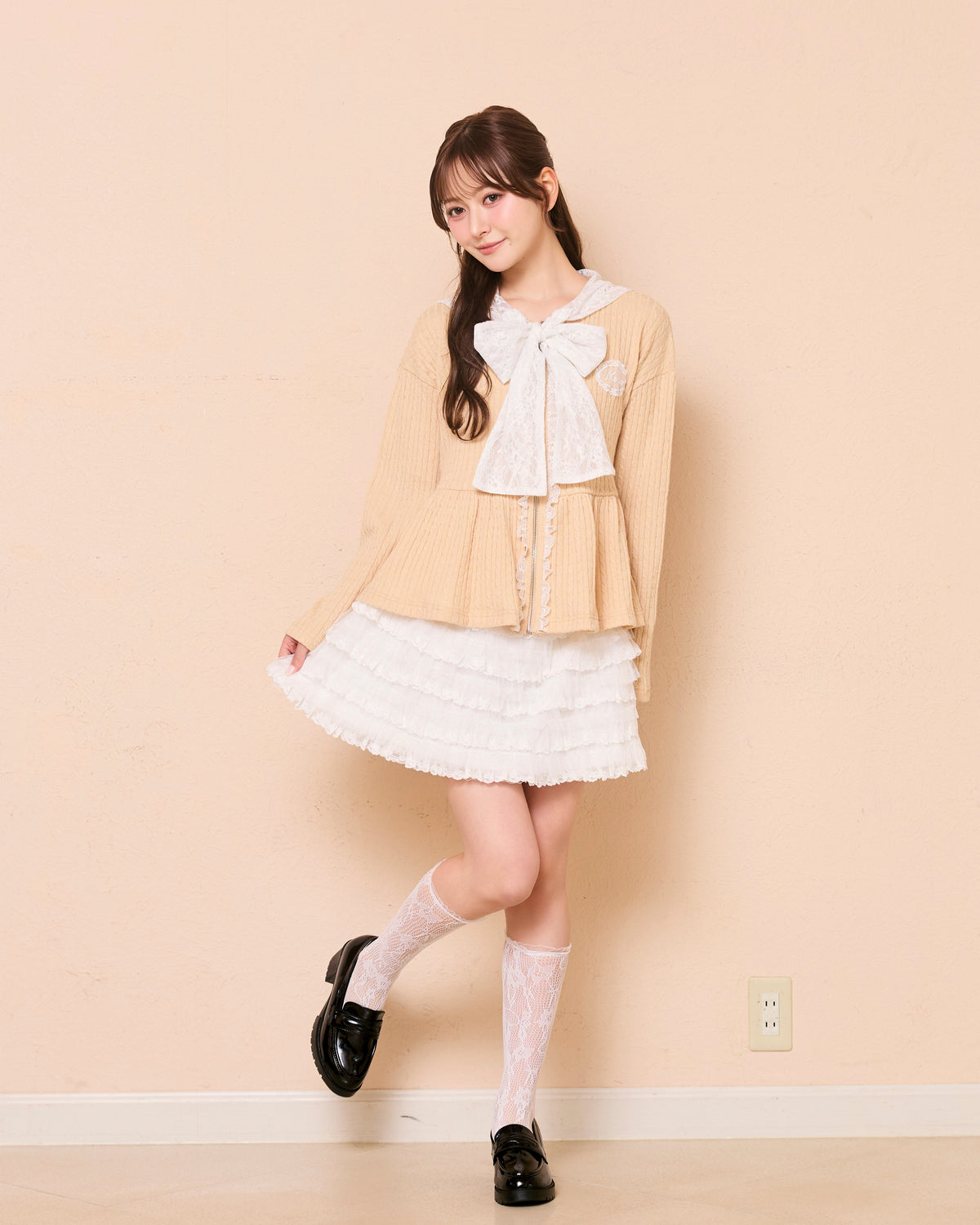 rose lace mini skirt