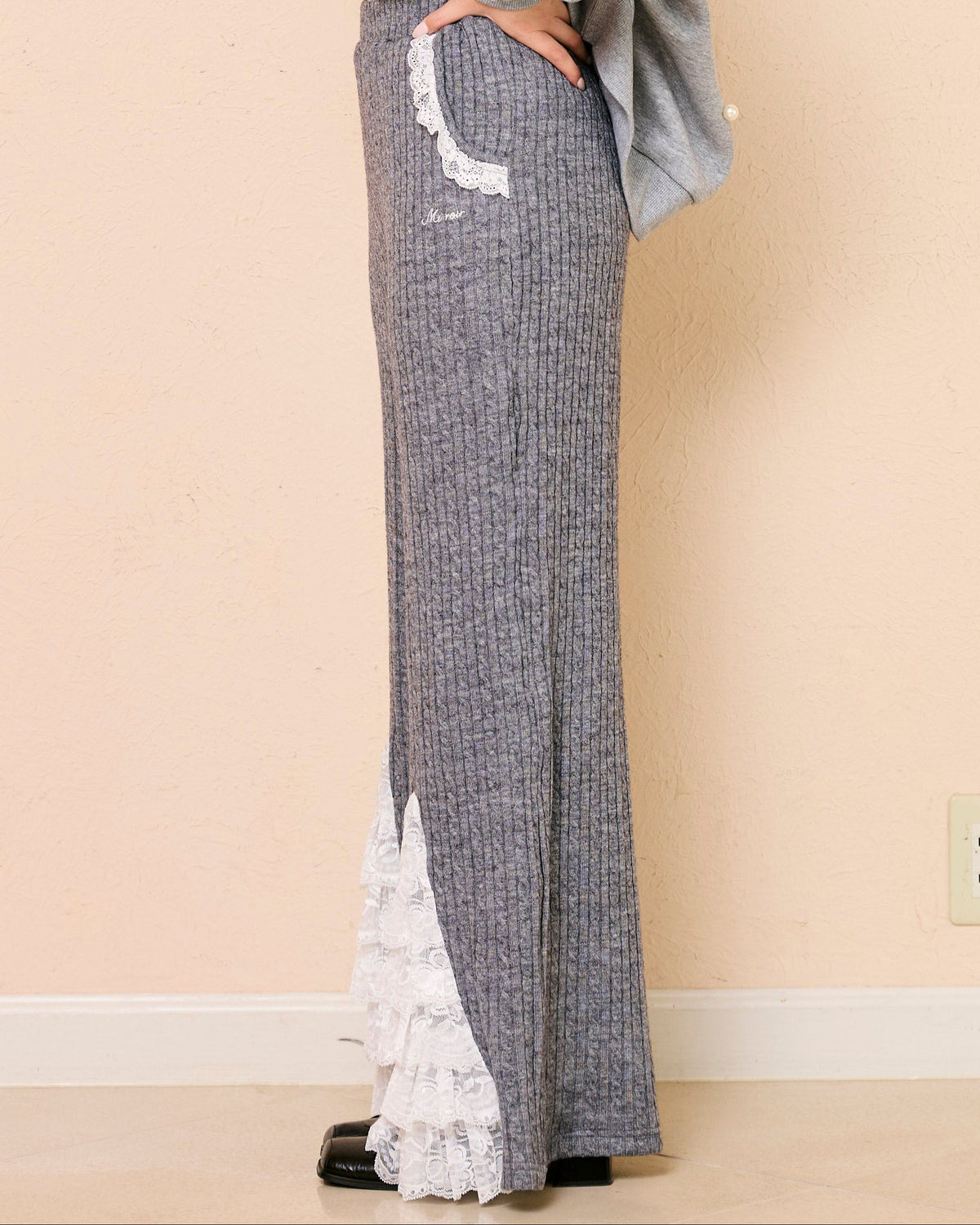 lace slit knit pants