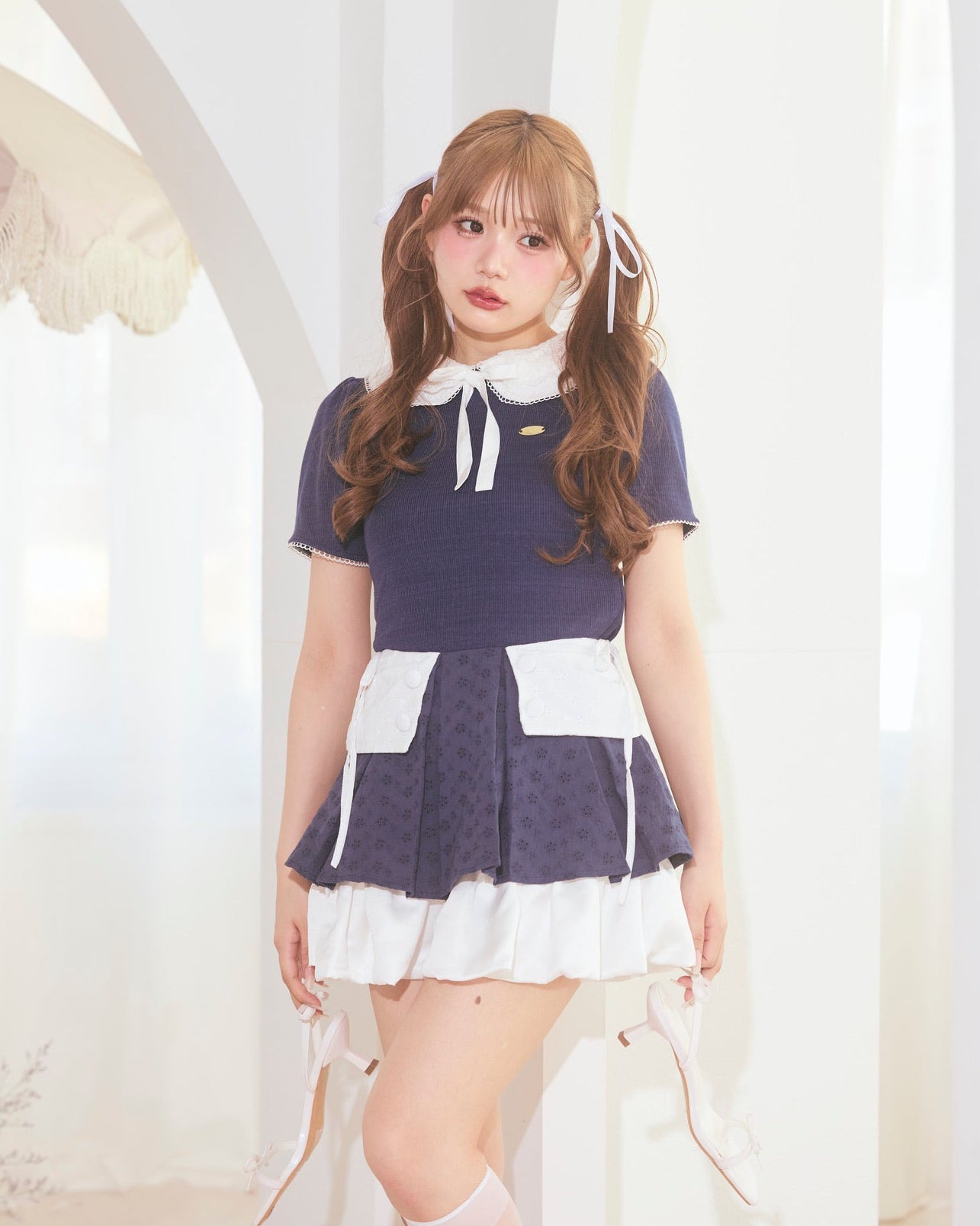 marine round collar knit tops