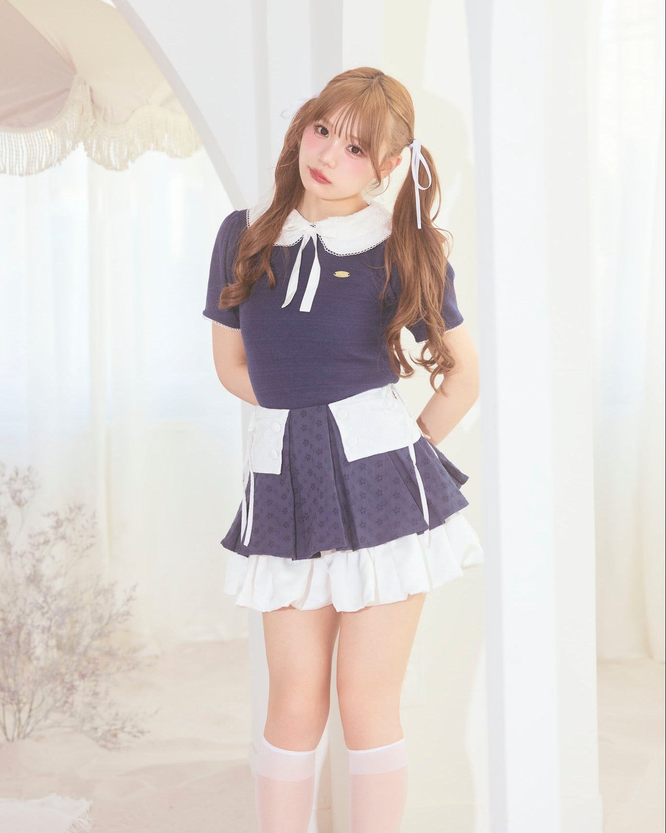 marine round collar knit tops