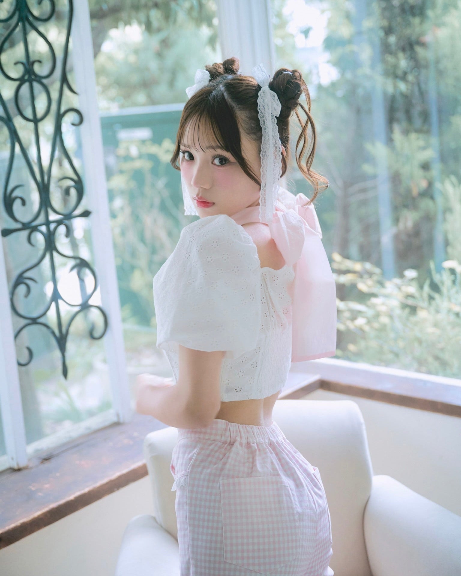 lace short puff blouse