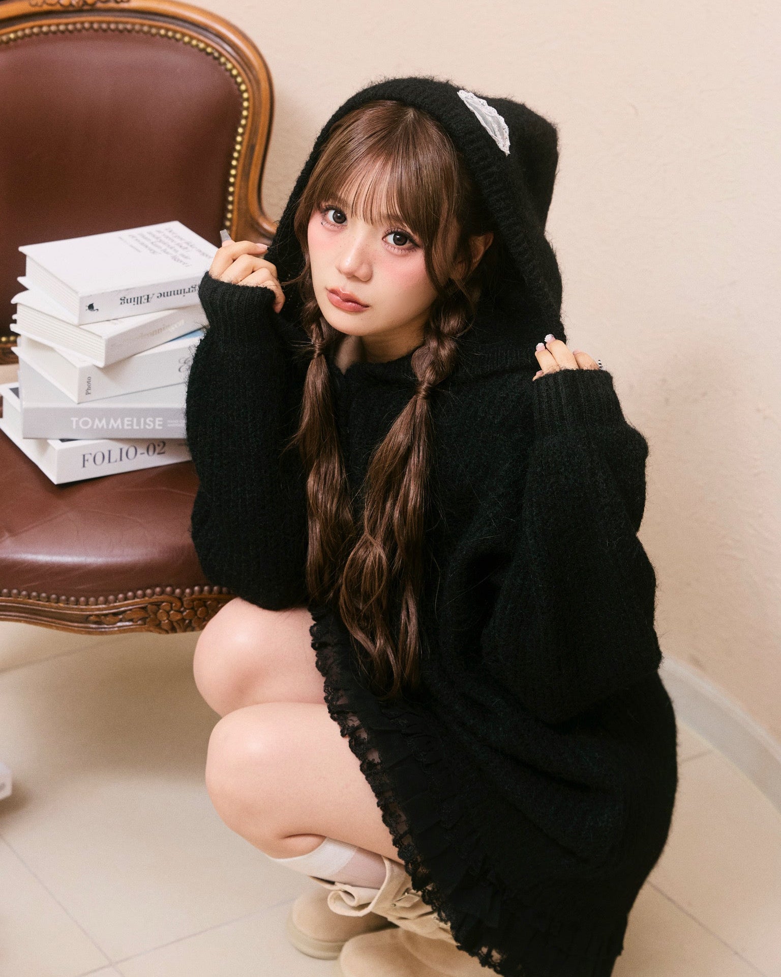 lace tag knit hoodie