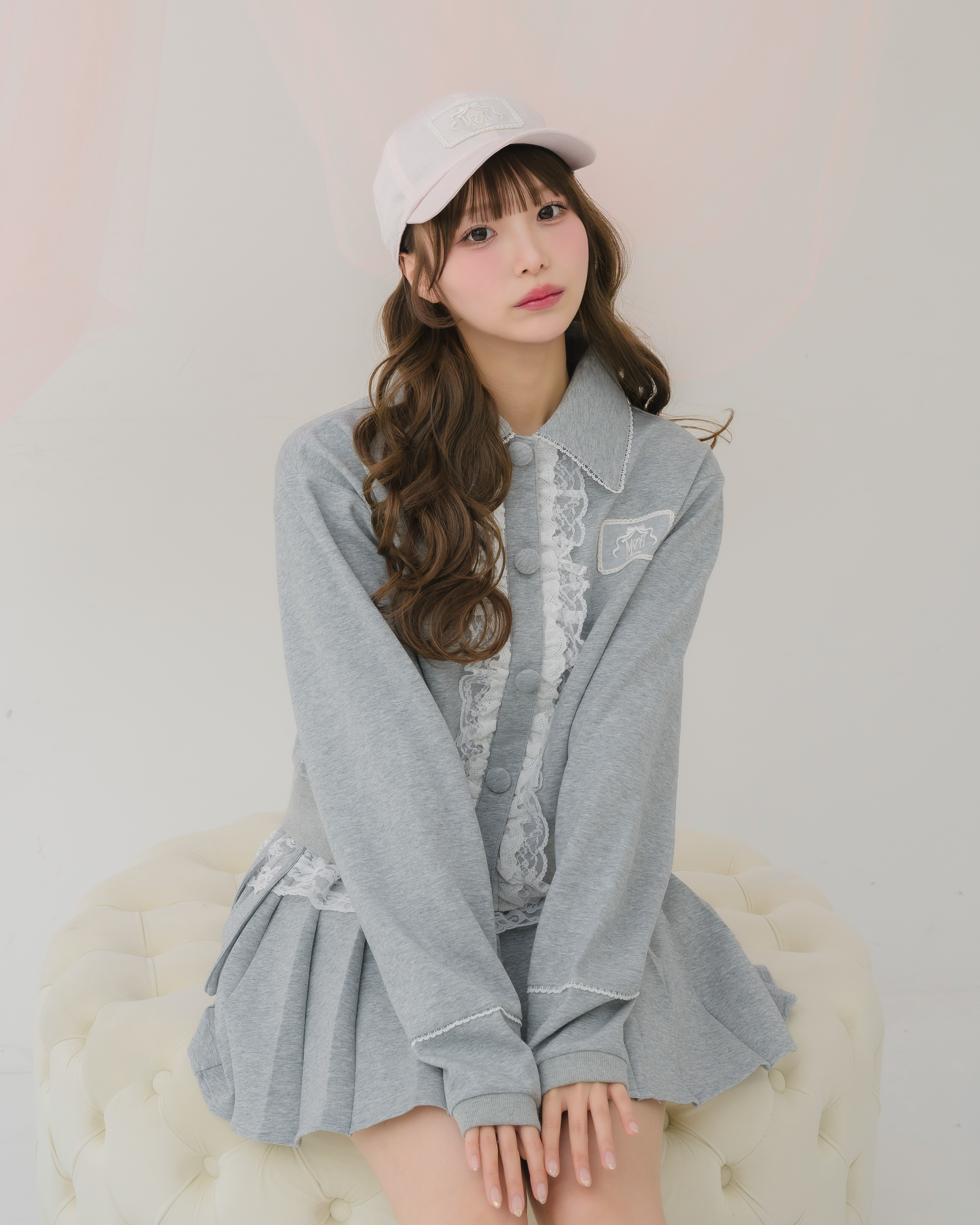 girly french lace zipup