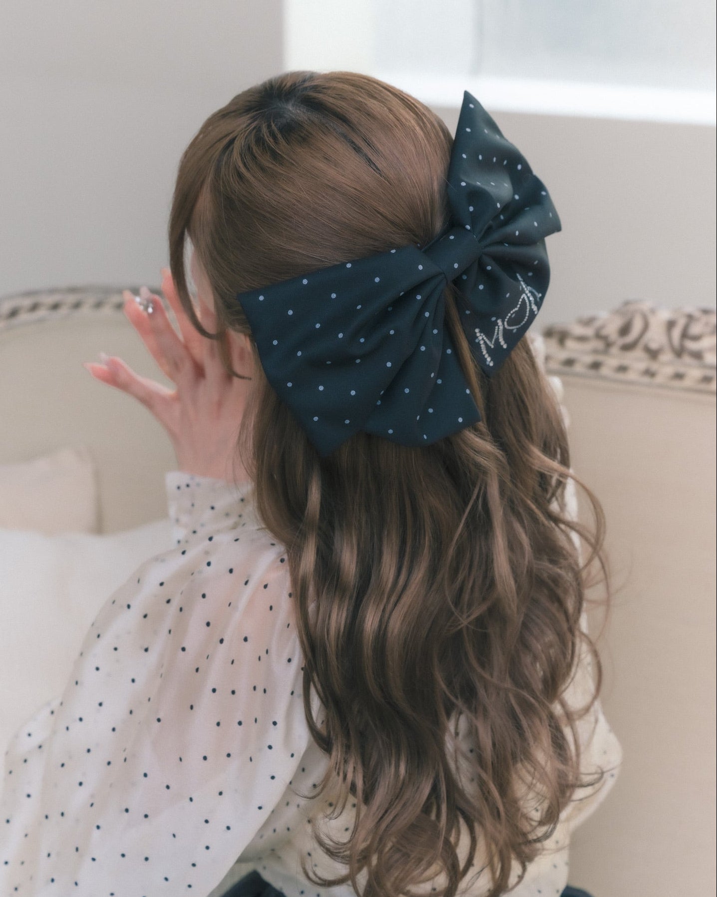 logo dot ribbon barrette