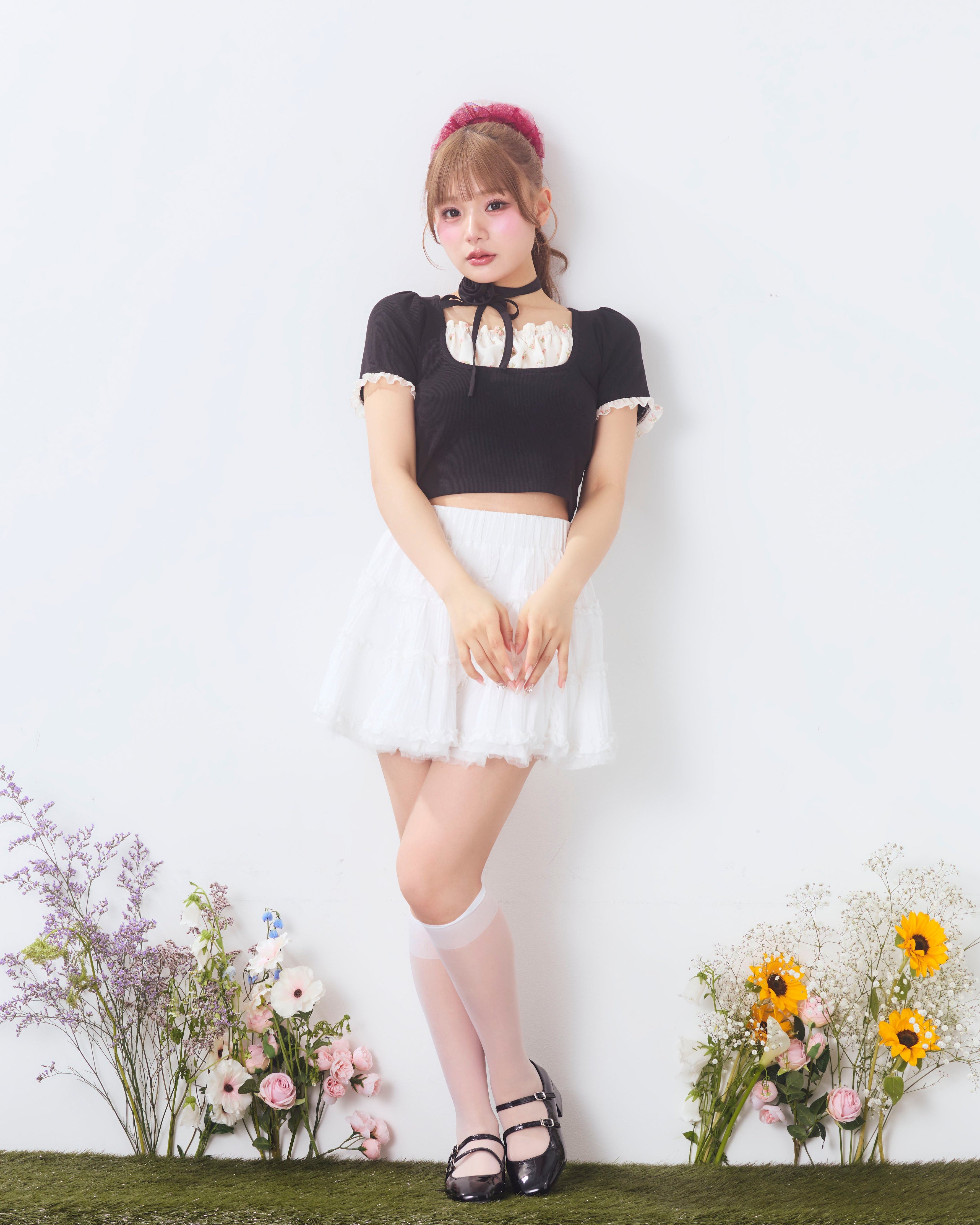 rosette choker tops