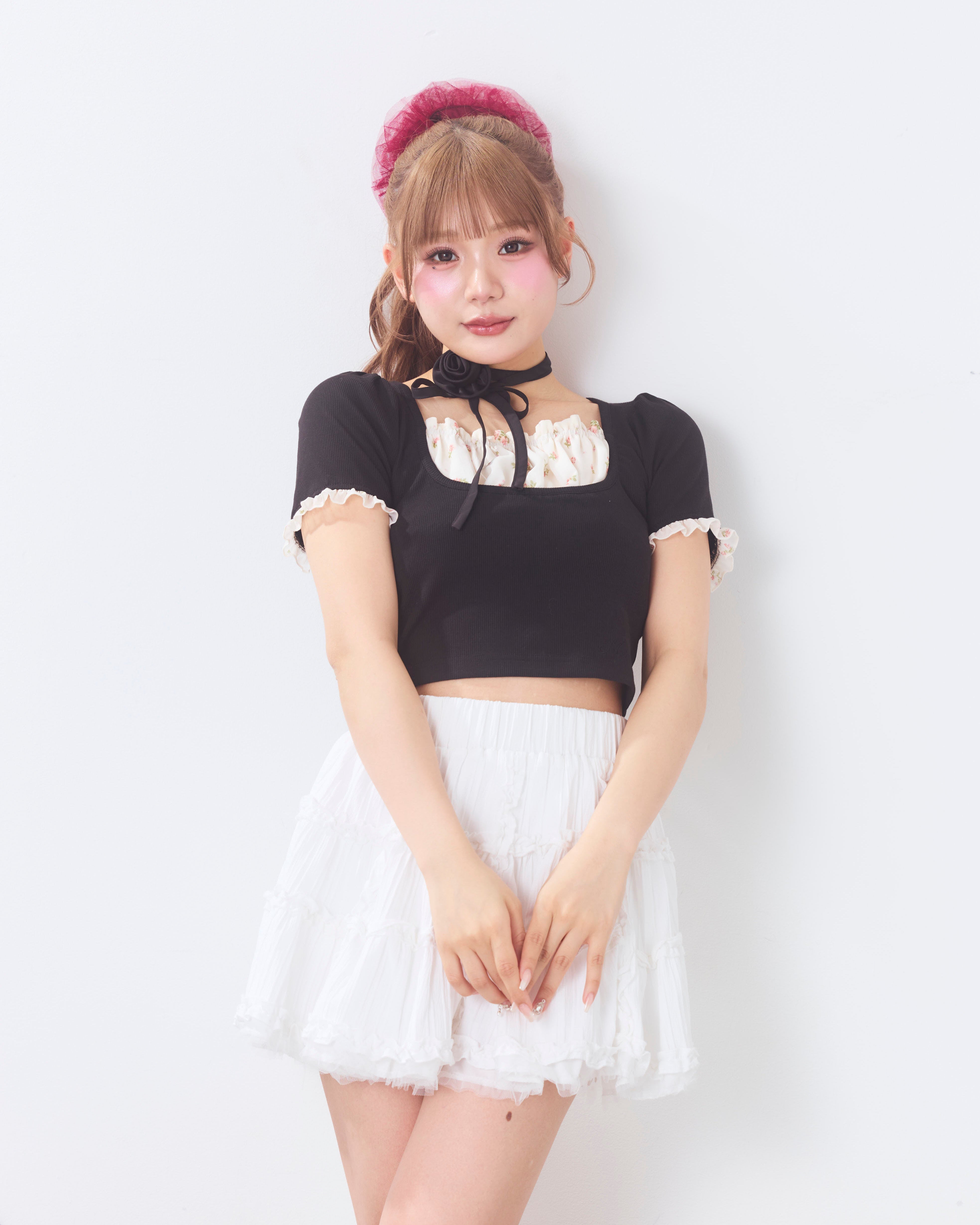 rosette choker tops