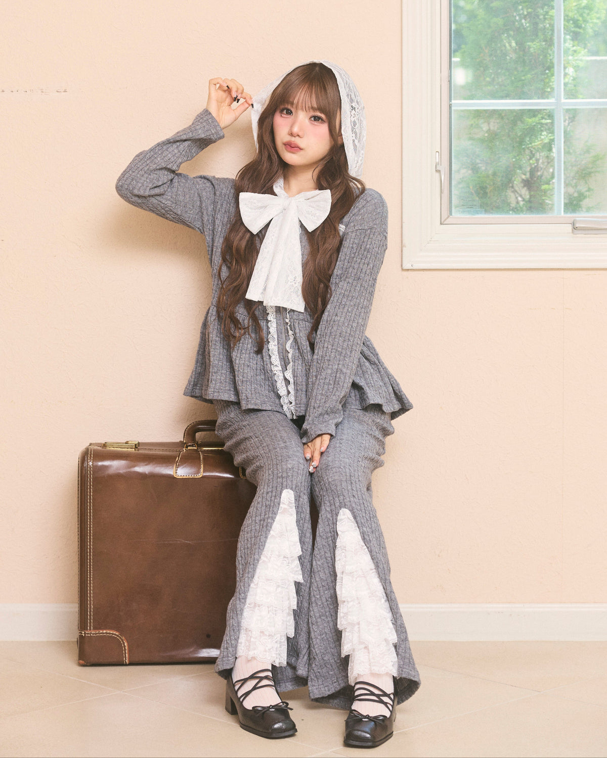 lace slit knit pants