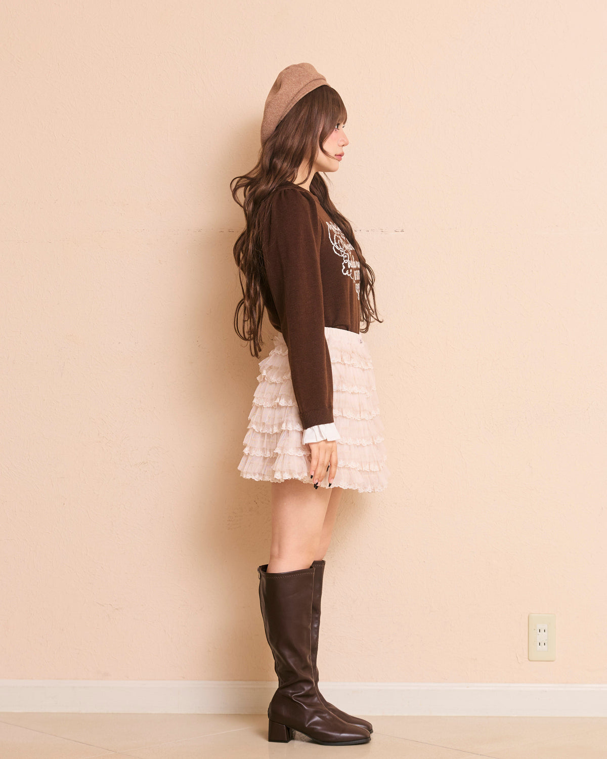 rose lace mini skirt