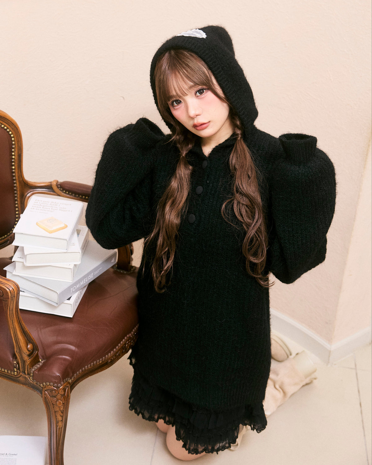 lace tag knit hoodie