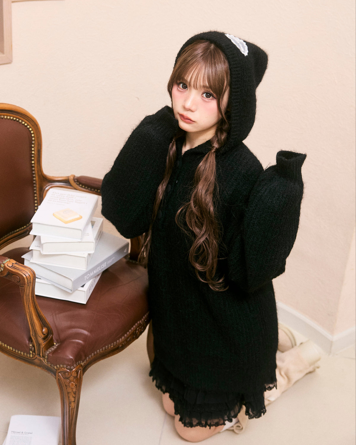 lace tag knit hoodie