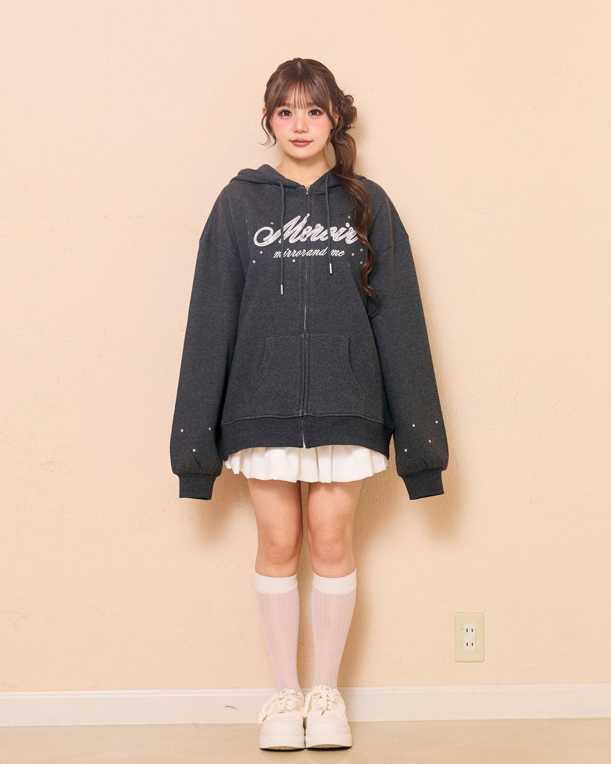 lace logo zipup hoodie