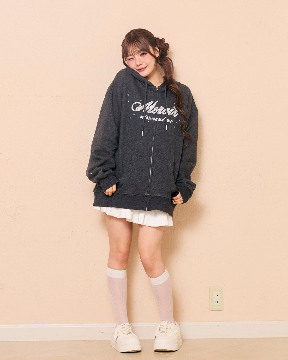 lace logo zipup hoodie