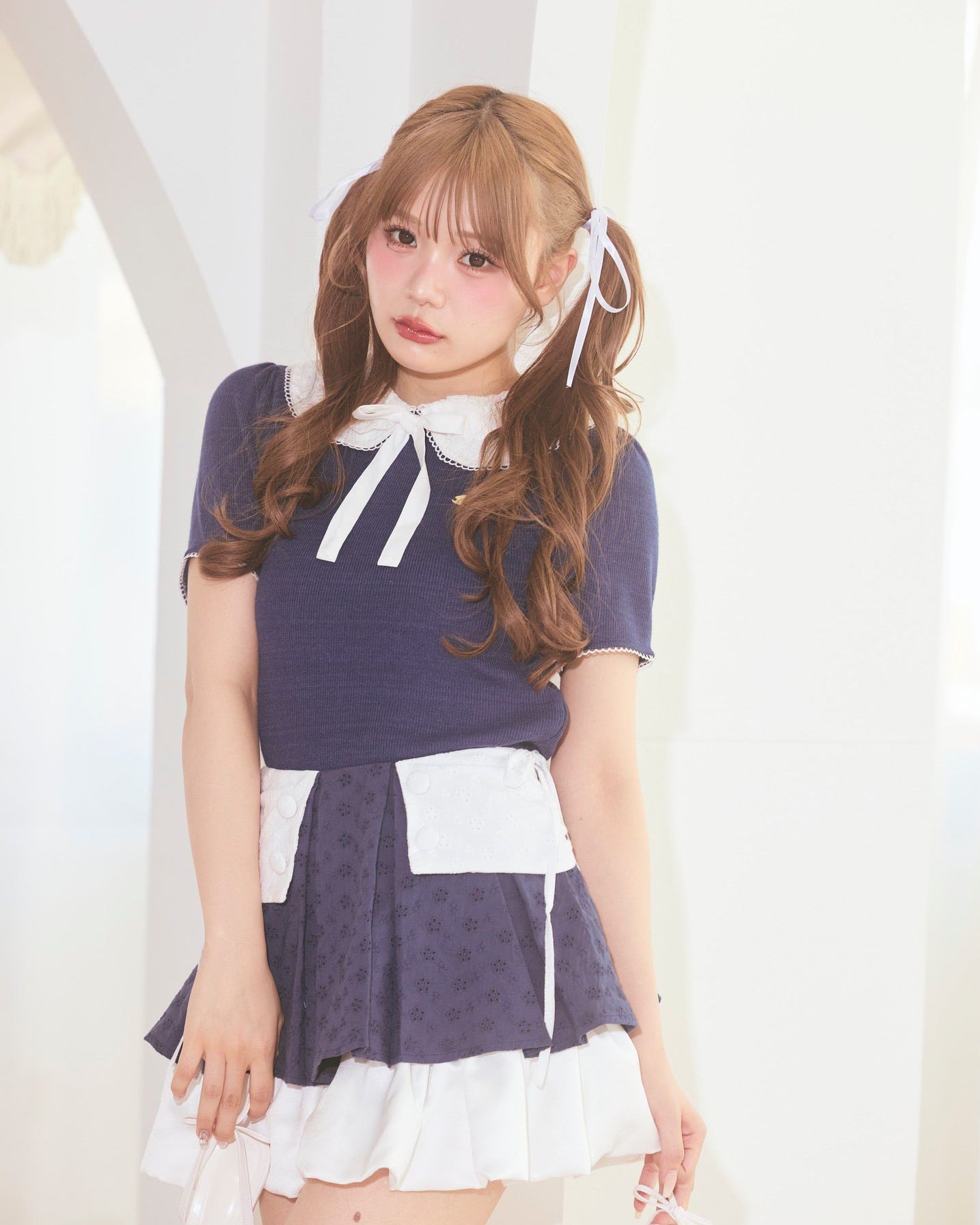 marine round collar knit tops