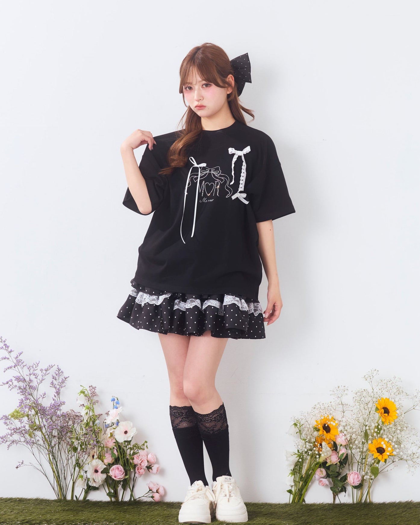 logo embroidered lace socks