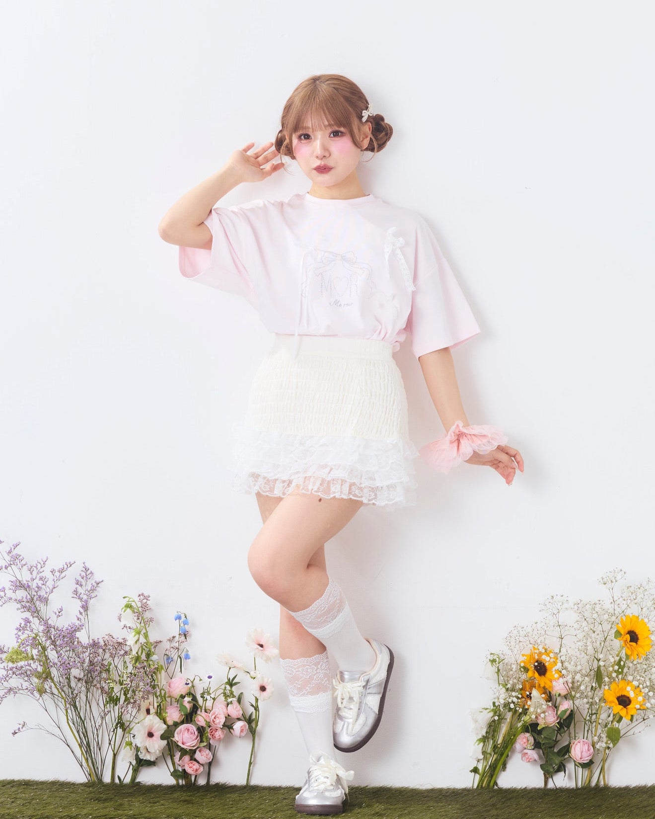 logo embroidered lace socks