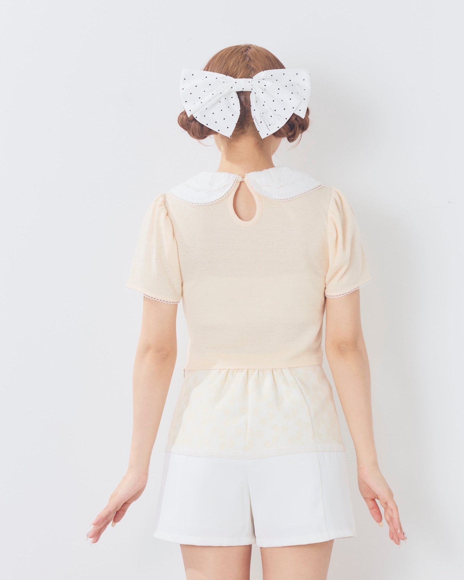 marine round collar knit tops