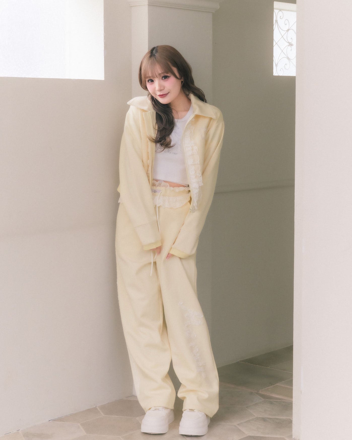 girly french lace zipup