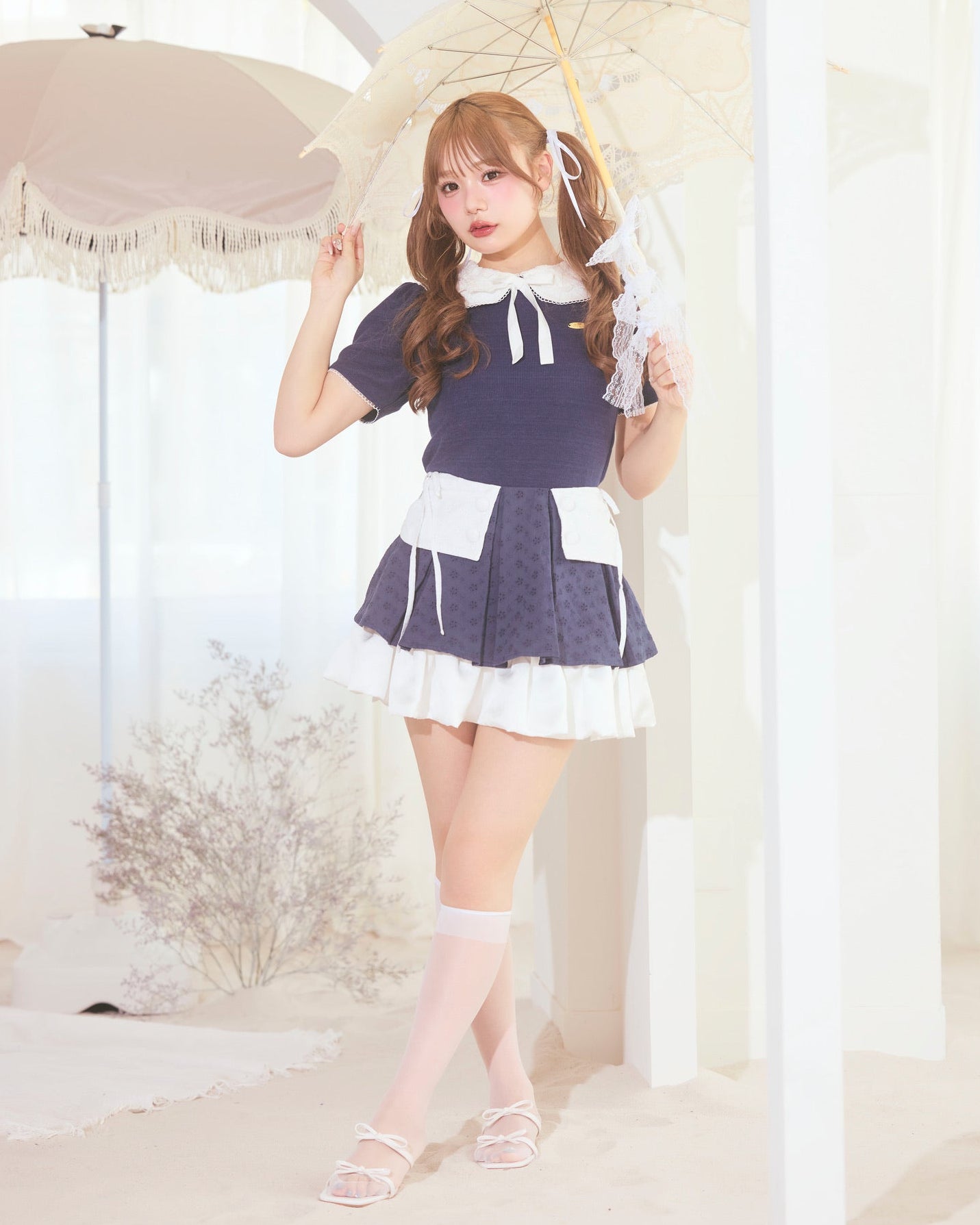 marine round collar knit tops