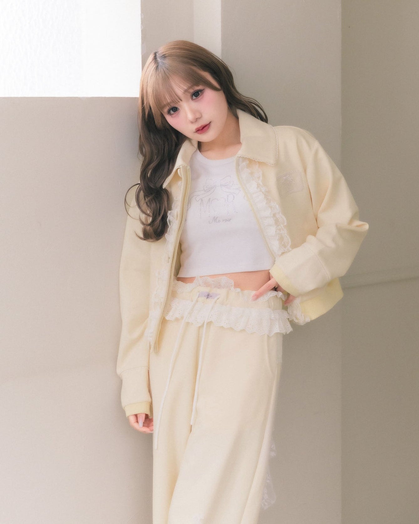 Me roir ミーロワールGIRLY FRENCH LACE ZIPUP girly french lace zipup