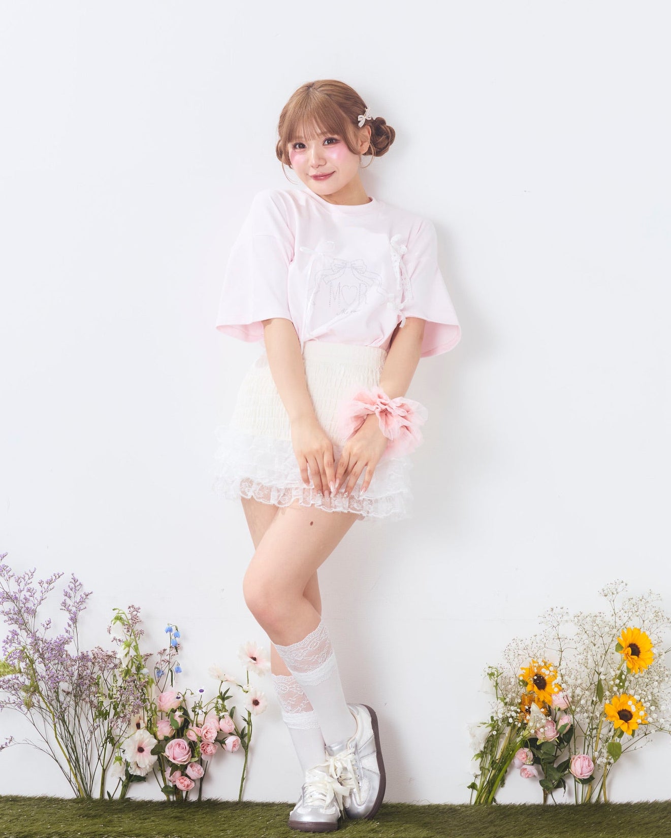 logo embroidered lace socks